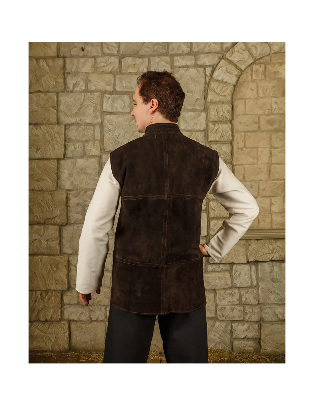 Gilet Renaissance Laertes en daim marron ⚔️ Boutique Épées