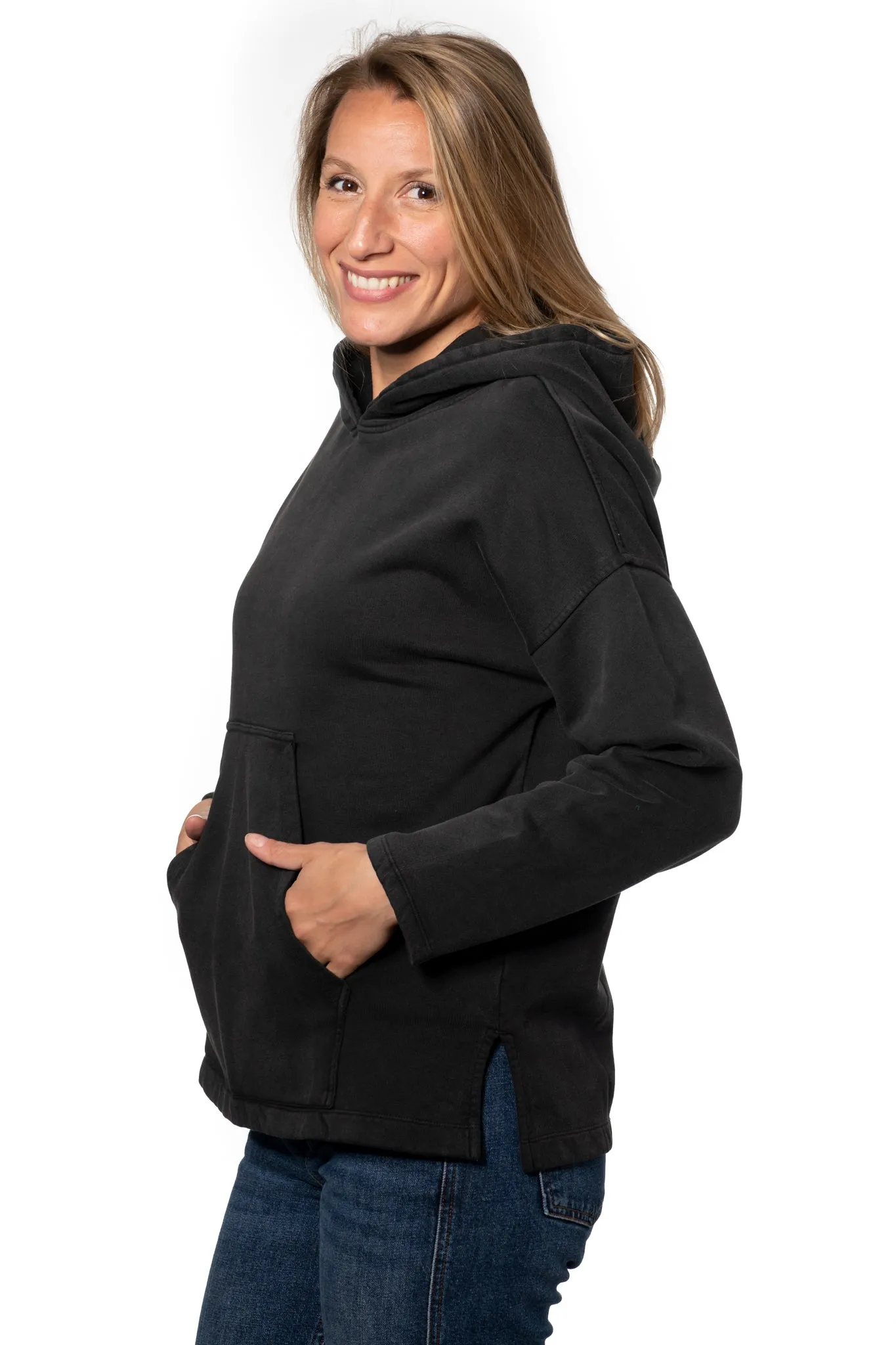 Hoodie en coton bio ALICE noir vieilli