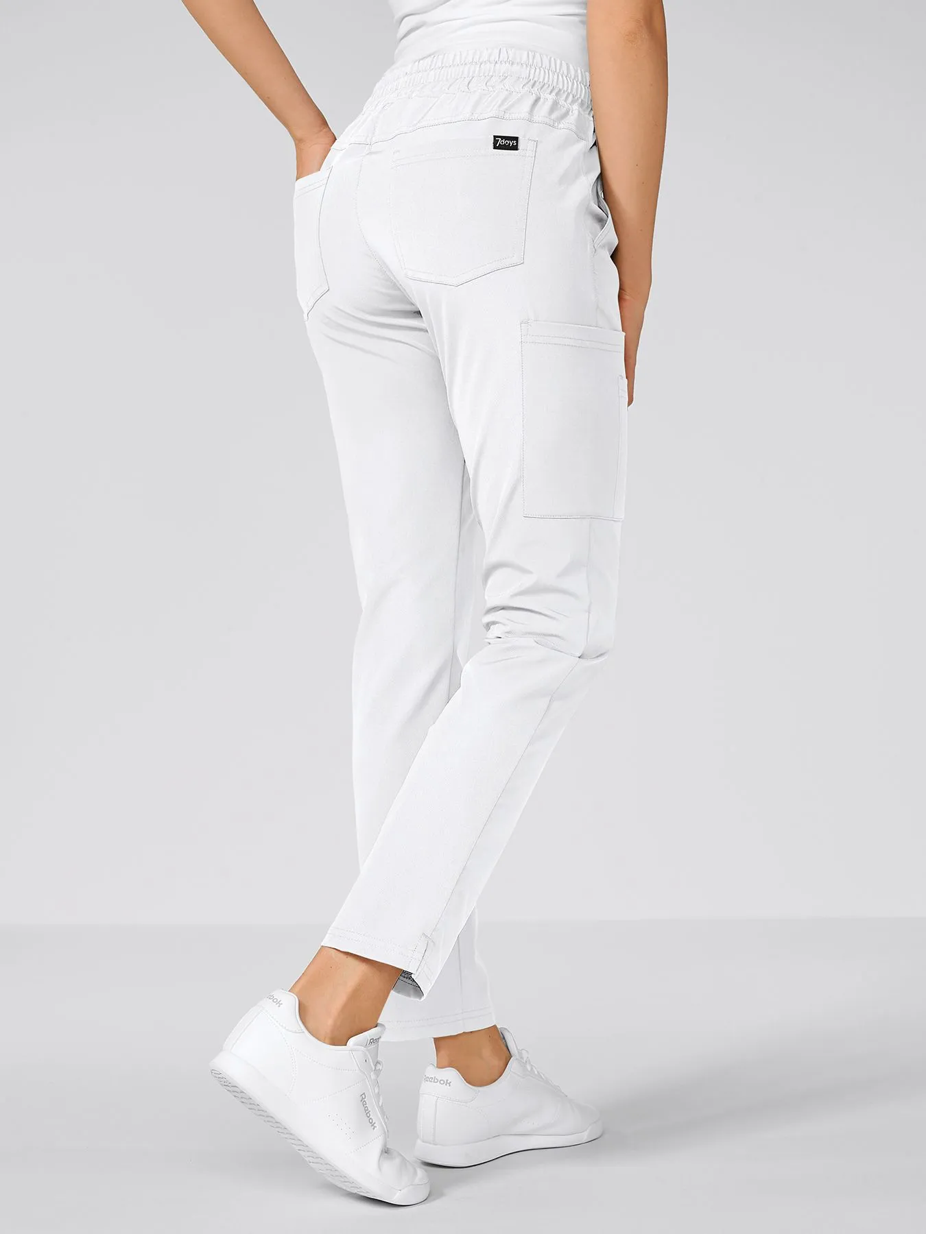 Pantalon femme à extension active – poches jambes 