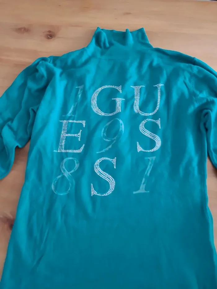 Pulls en taille M - GUESS | Beebs